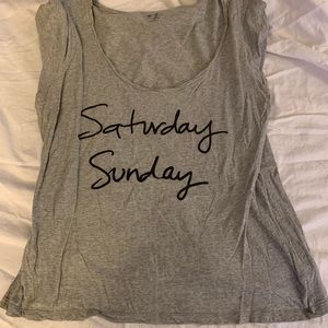 Gap Low Cut Capped Sleeve top